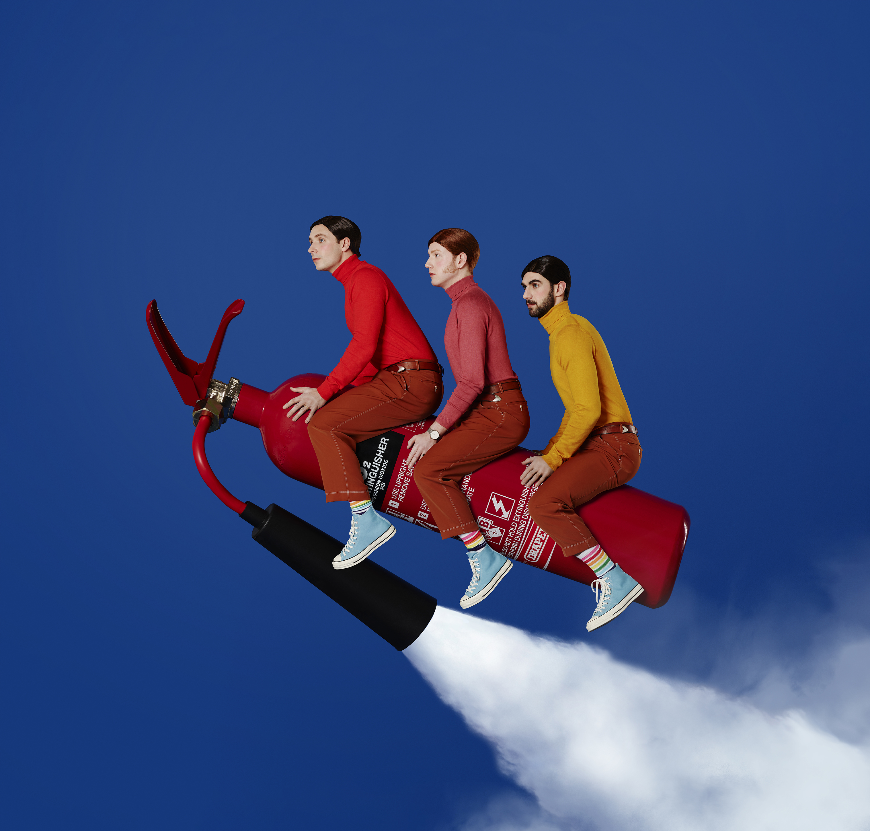 Two Door Cinema Club Kommen Fur Eine Exklusive Pias Nites