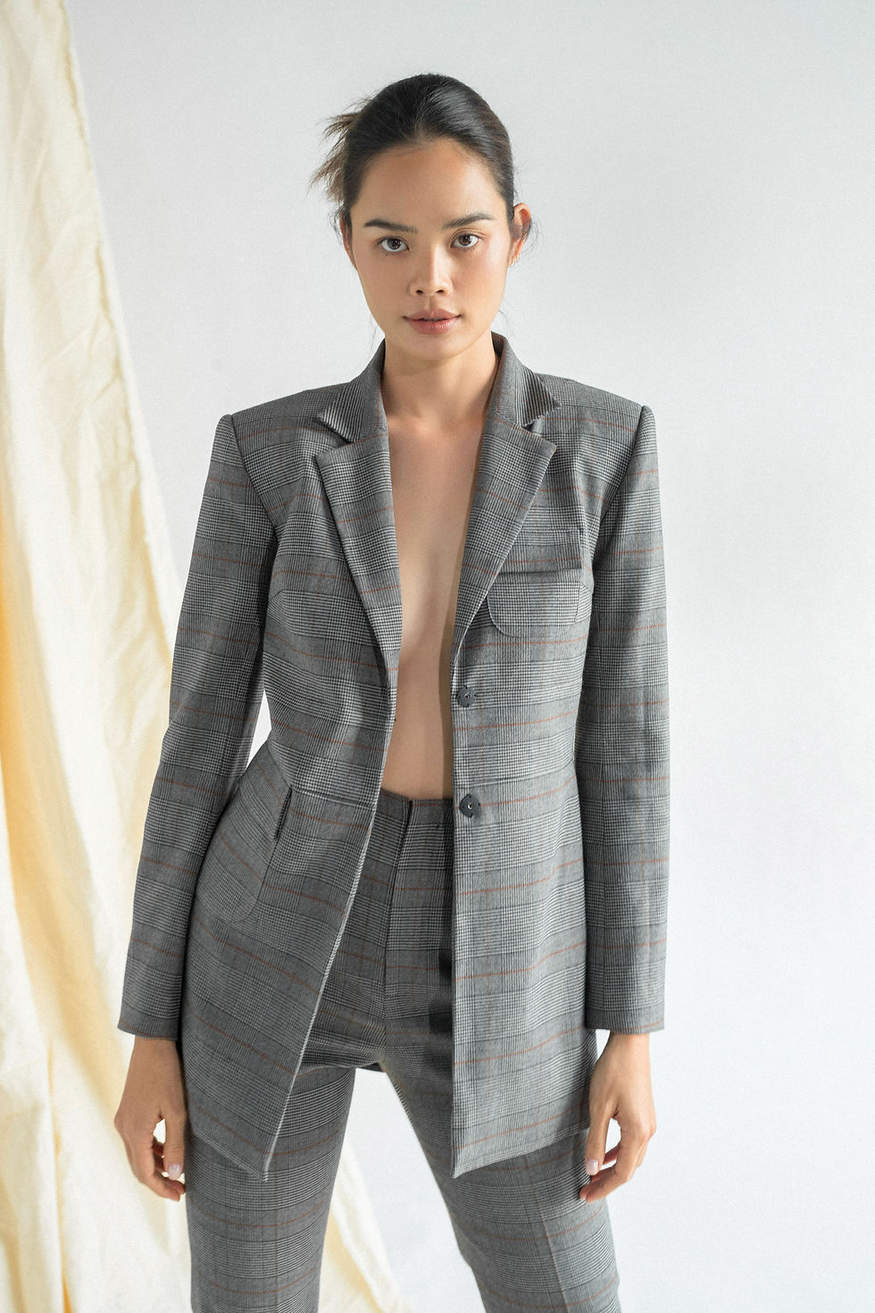 Thumbnail: FW19: VEST(A6): 3.550.000 VND  PANTS(Q2): 1.450.000 VND