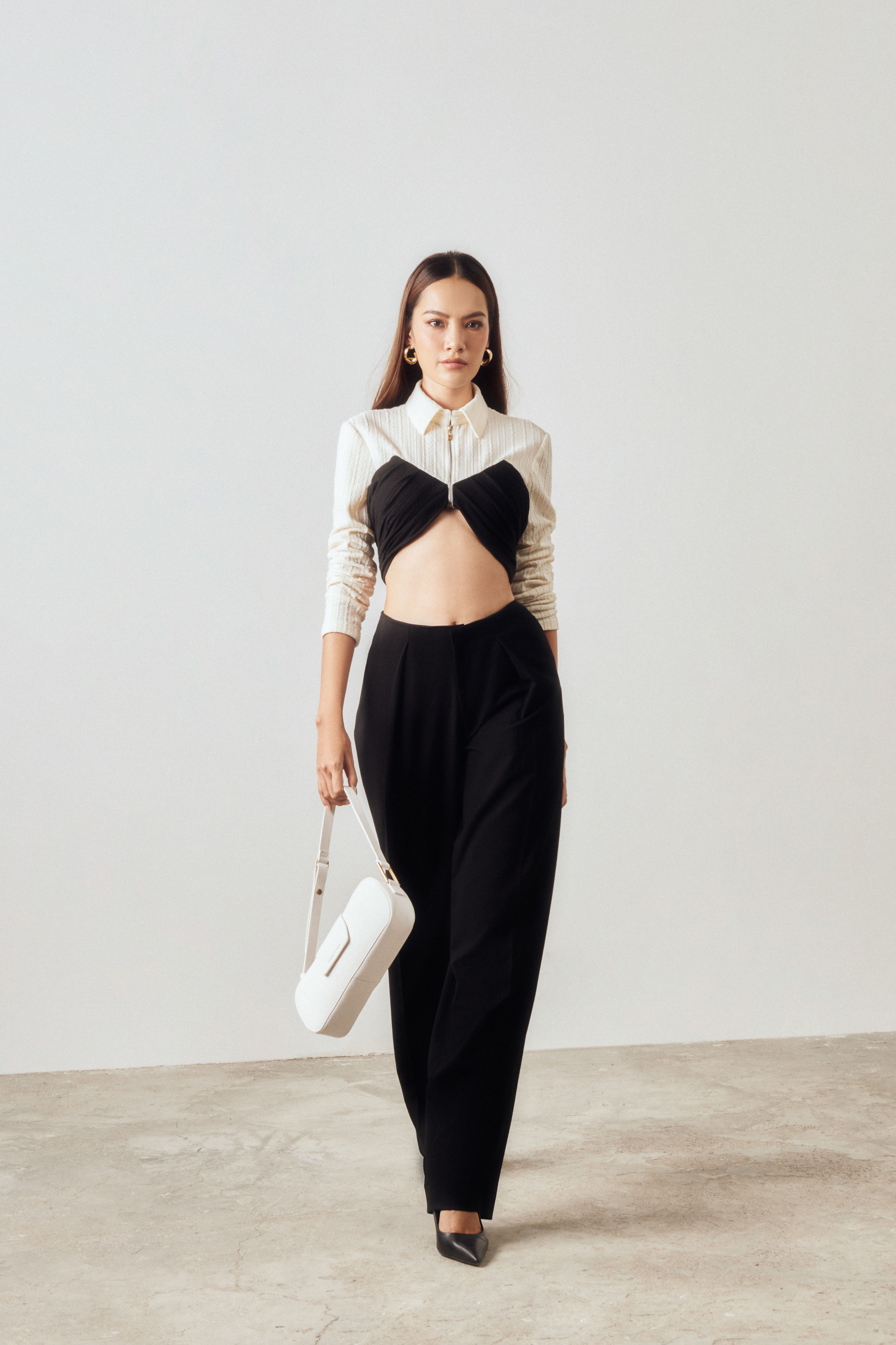 PF22: TOP(A013): 1.950.000 VND PANTS(Q04): 1.950.000 VND