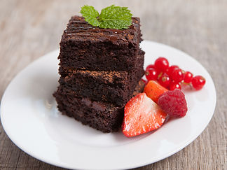 Healthy%20paleo%20style%20gluten%20free%20brownies%20made%20with%20sweet%20potato%20and%20