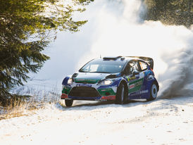 Pump engineer on cool