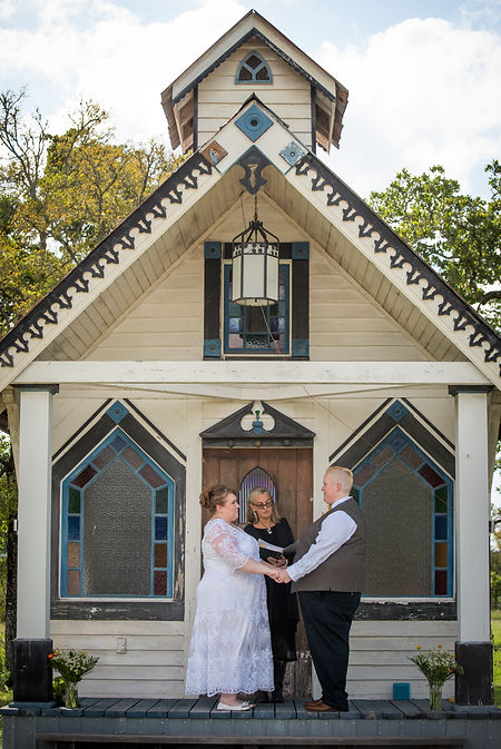 A small wedding at the Tiny Chapel of Kindness.