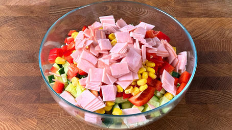 Easy salad with ham