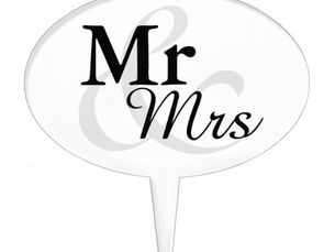 Top 5! Mr&Mrs Simple Elegant Typography Wedding Cake Topper