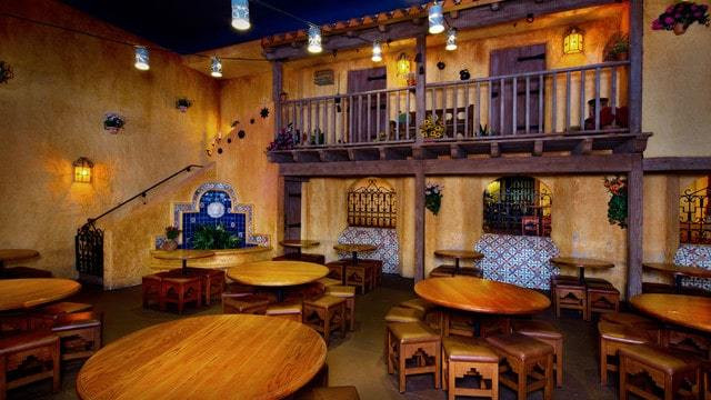 Magic Kingdom Dining - Pecos Bill Tall Tale Inn and Cafe (lunch)