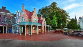 Magic Kingdom Dining - Sleepy Hollow (breakfast)