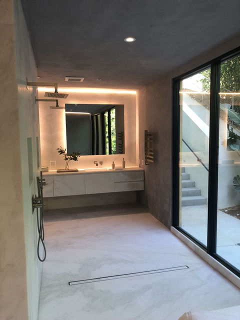 Master Bathroom.jpg