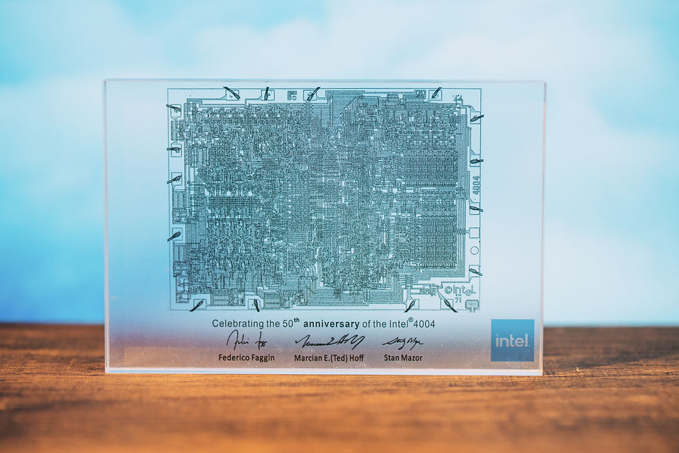 Miniature : Intel 4004 CPU Resin Art, 50th Anniversary Tech Decor