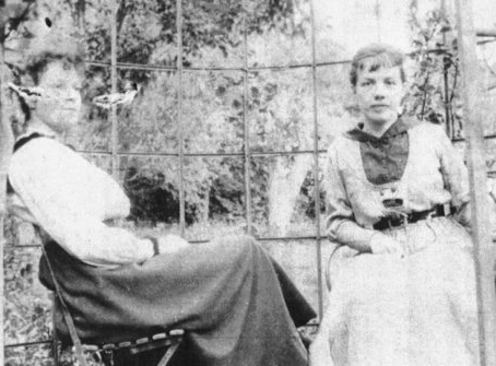 Рецепта: преобръщаме обърнатия сладкиш на сестрите Татен