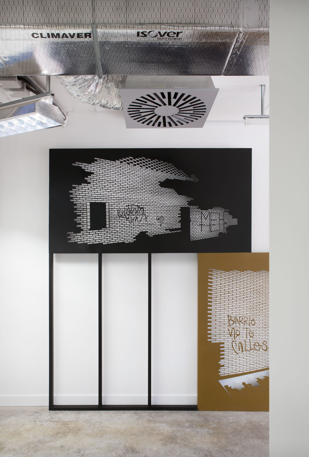 ARTIST IN RESIDENCE
Nuria Mora y Esther Mañas
Facebook Air Program