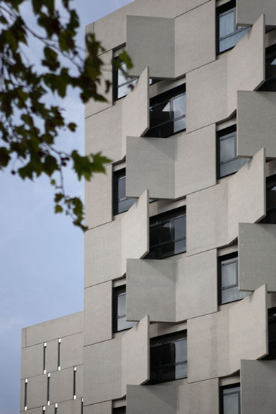 GRC EN EL DISEÑO ARQUITECTÓNICO
Fotografía y diseño del libro GRC en el Diseño Arquitectónico
Para Fachadas de Hormigón Arquitectónico Drace Construcciones Especiales y Dragados