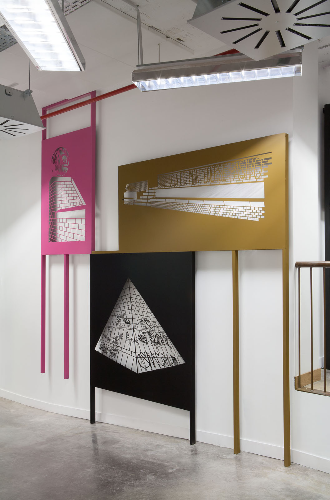 ARTIST IN RESIDENCE
Nuria Mora y Esther Mañas
Facebook Air Program