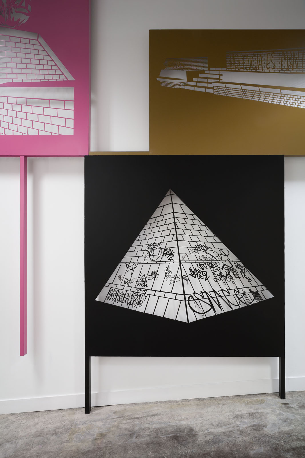 ARTIST IN RESIDENCE
Nuria Mora y Esther Mañas
Facebook Air Program