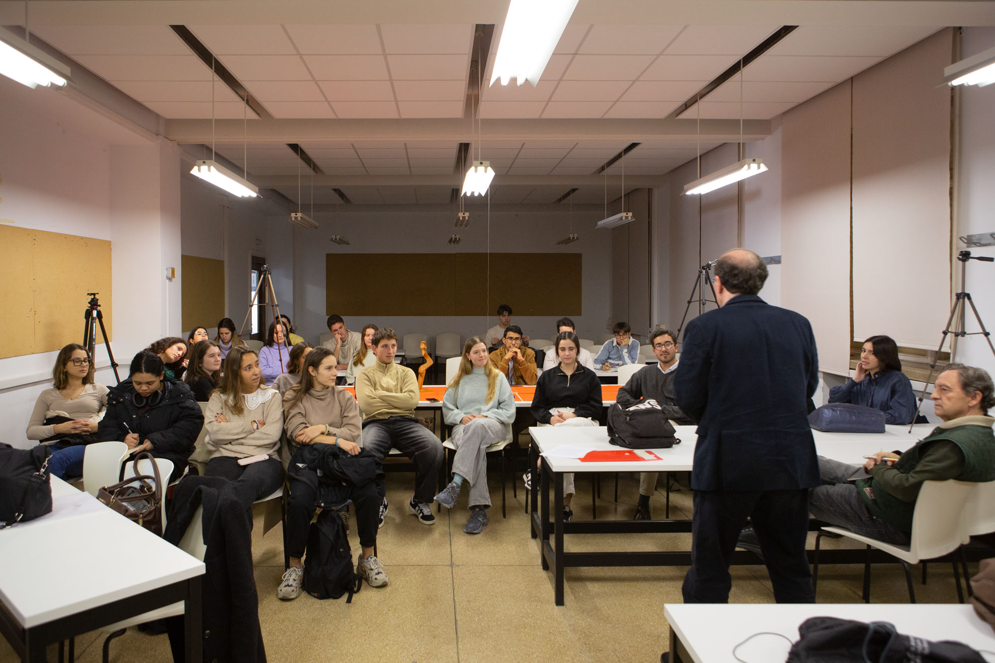 Typing at ETSAM Antonio Juárez Chicote