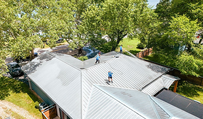 metal-roof-cleaning-bloomfield-hills-mi