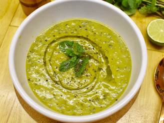 Lettuce, spinach and mint Soup