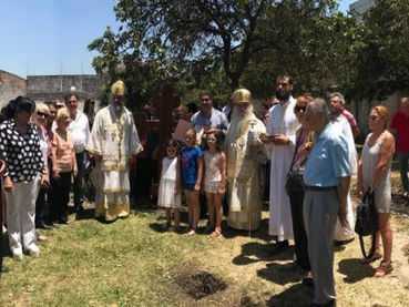 Митрополит Амфилохије освештао камен темељац за храм Свете Тројице у граду Ресистесија у Аргентини