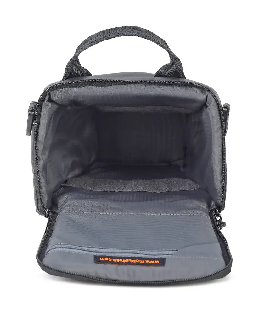 Thumbnail: Mobius Protector V Toploader  Bag | Prakash Kala Mandir