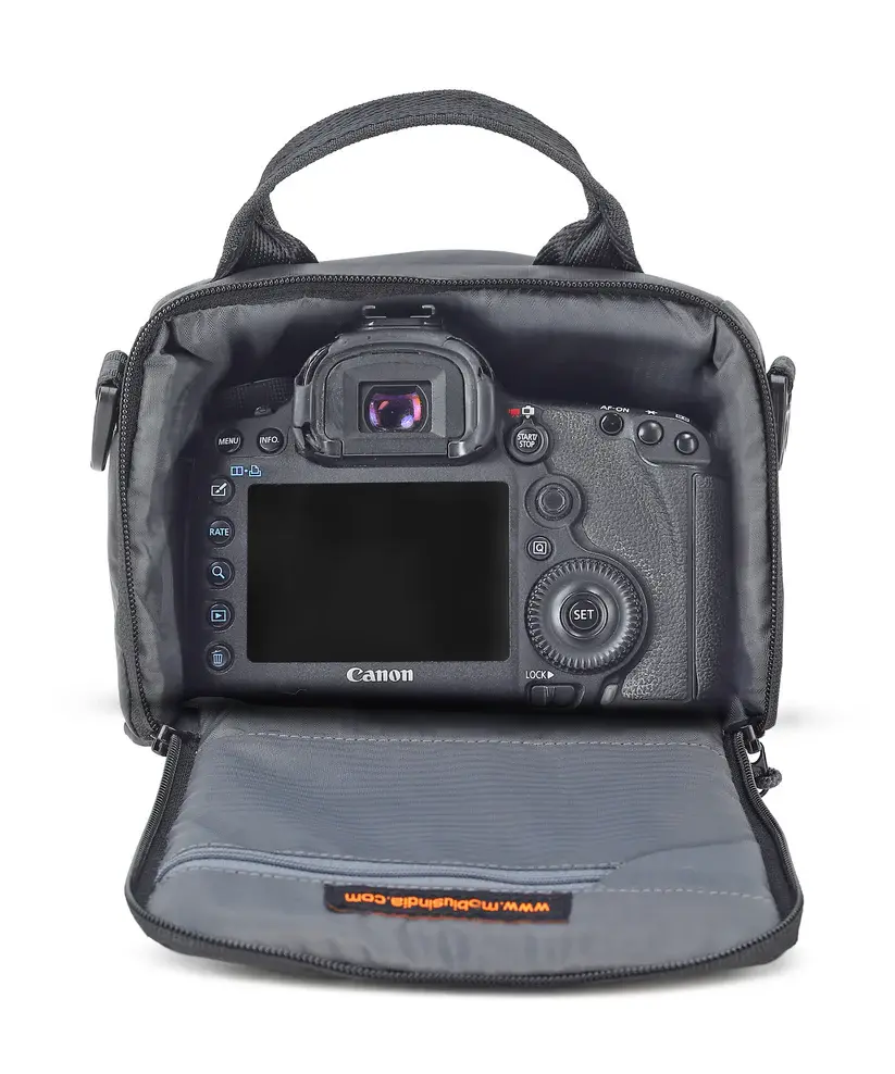 Thumbnail: Mobius Protector V Toploader  Bag | Prakash Kala Mandir