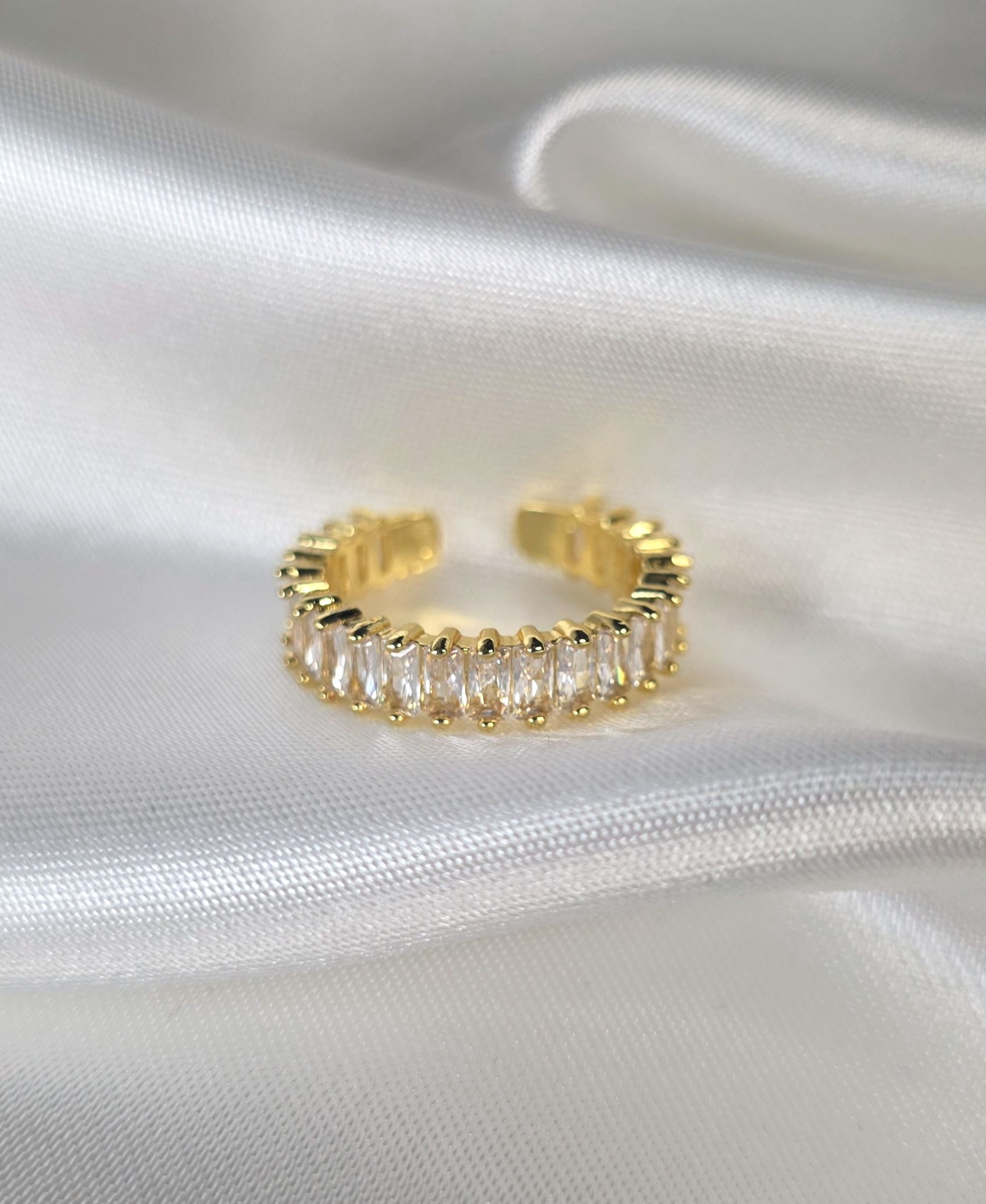 Dazzling Ring (adjustable)