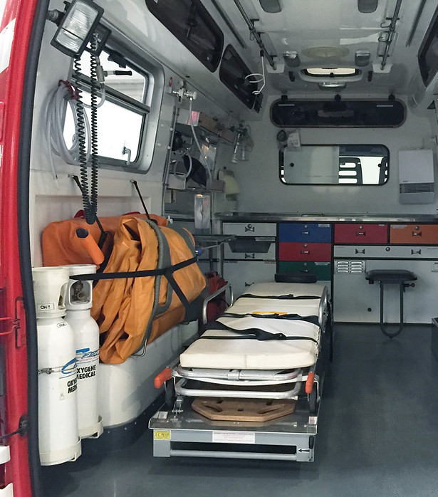Dentro de una ambulancia