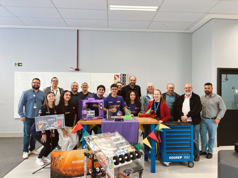 CRT-RS participa de visita técnica na Escola SESI e reforça compromisso com a valorização do ensino profissional no Vale dos Sinos