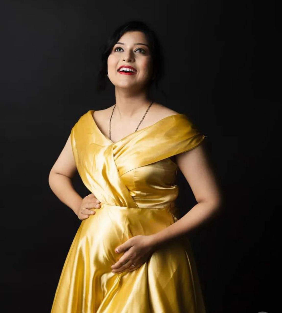 Golden silk Maternity Gown