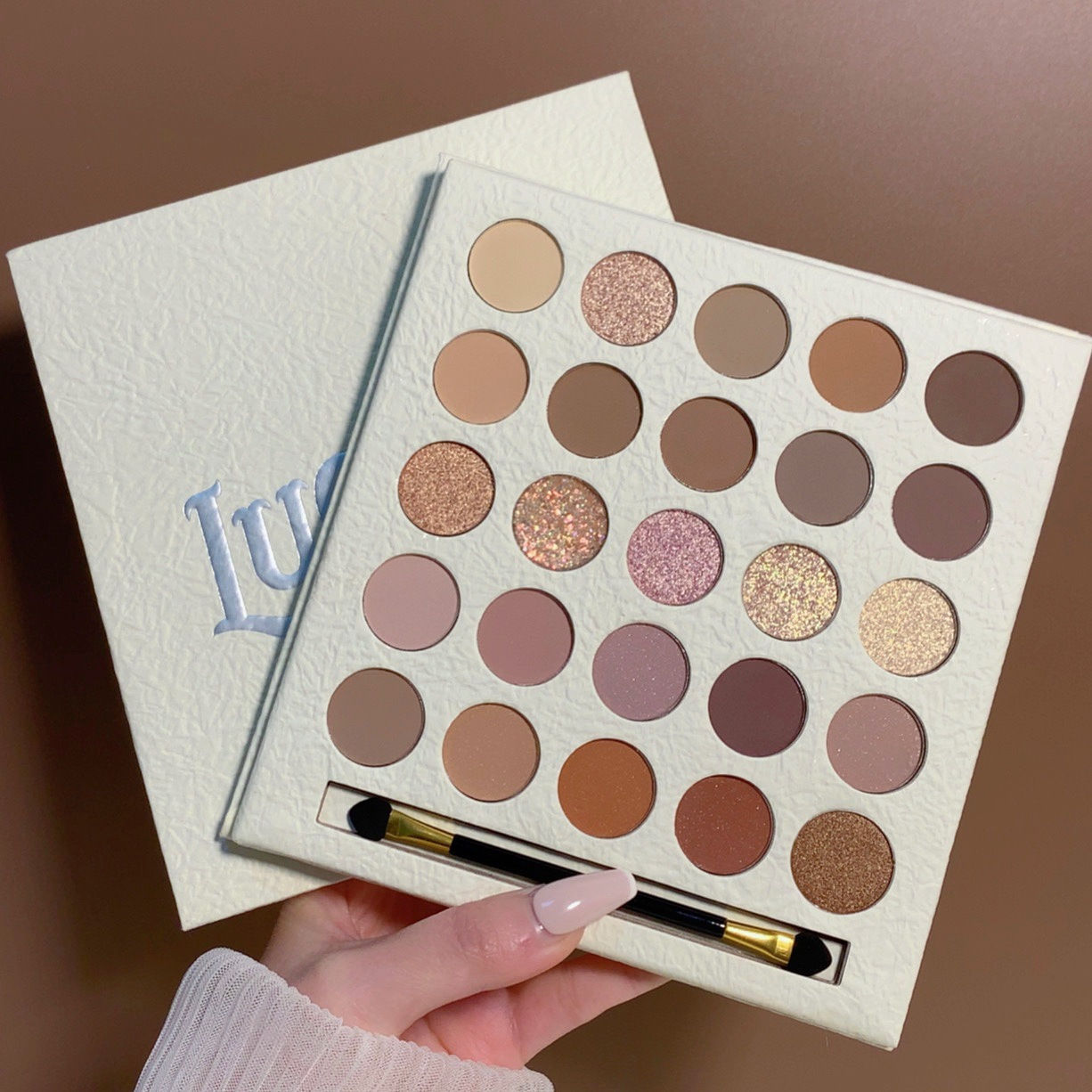 Paleta de Sombras Muge Leen de 25 Cores - Mate e Brilhante