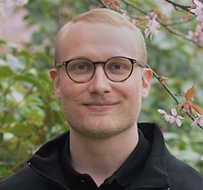 Profile photo SM_edited.png