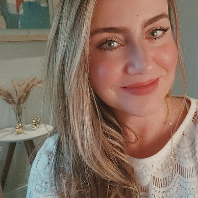 Júlia Dutra