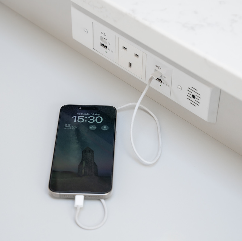 Technology for fitted kitchens