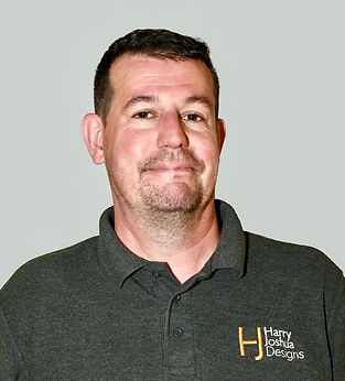 Craig Dayne kitchen fitter