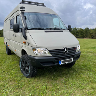 Mercedes Sprinter 4x4 - obytná vestavba