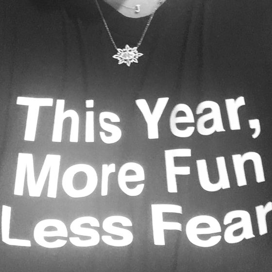 Yeah I'm a lucky man
To count on both hands
The ones I love
Some folks just have one
Yeah others