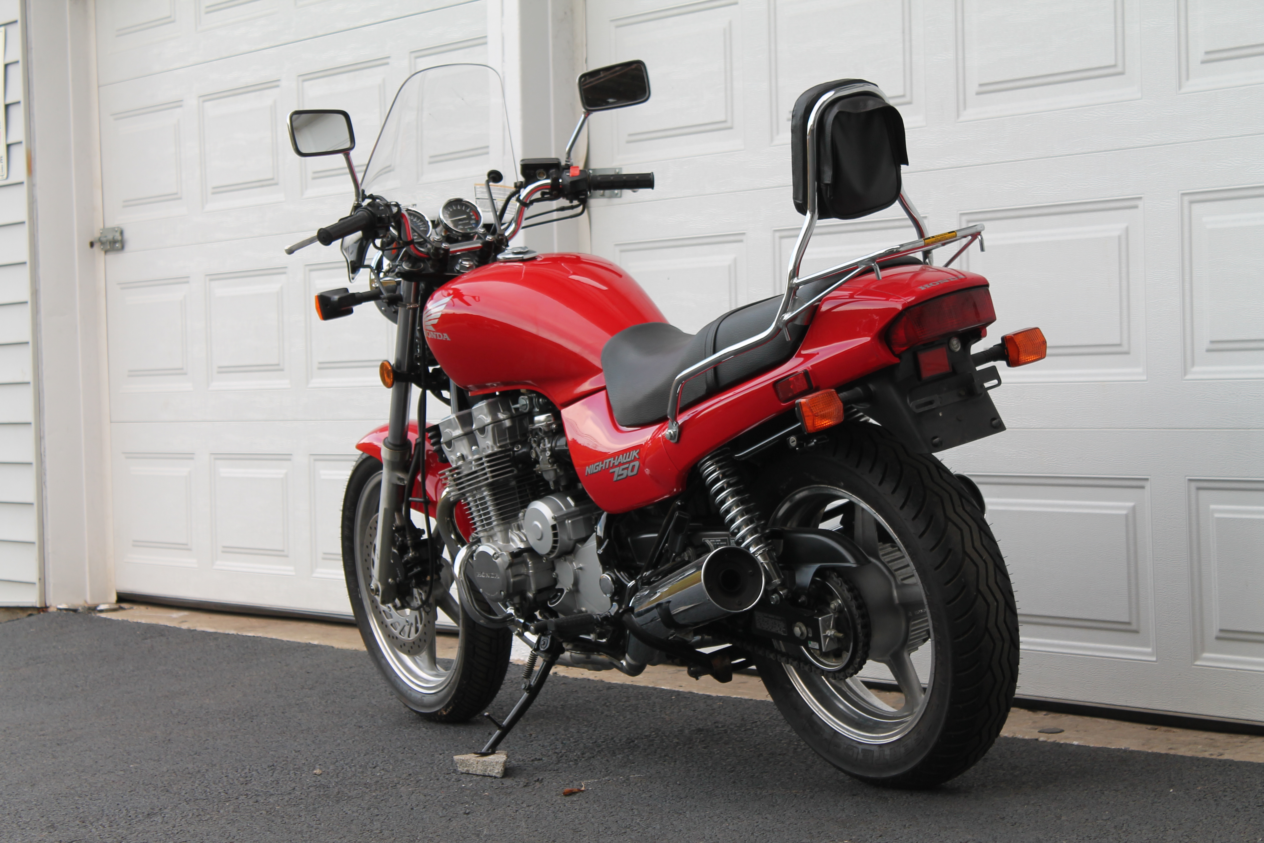 1995 Honda Nighthawk 750 blackmarketbikez