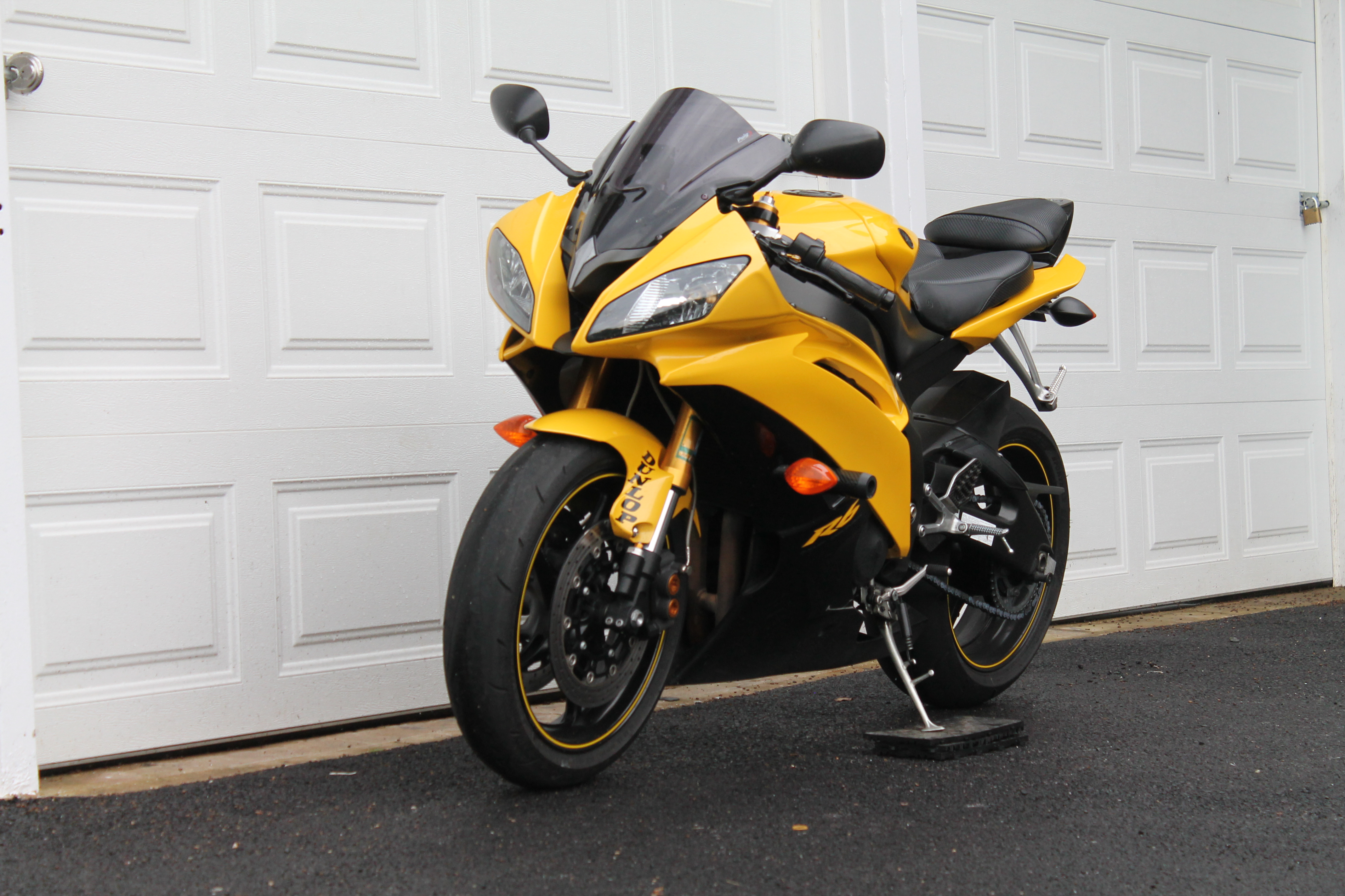 2008 Yamaha R6 R | blackmarketbikez