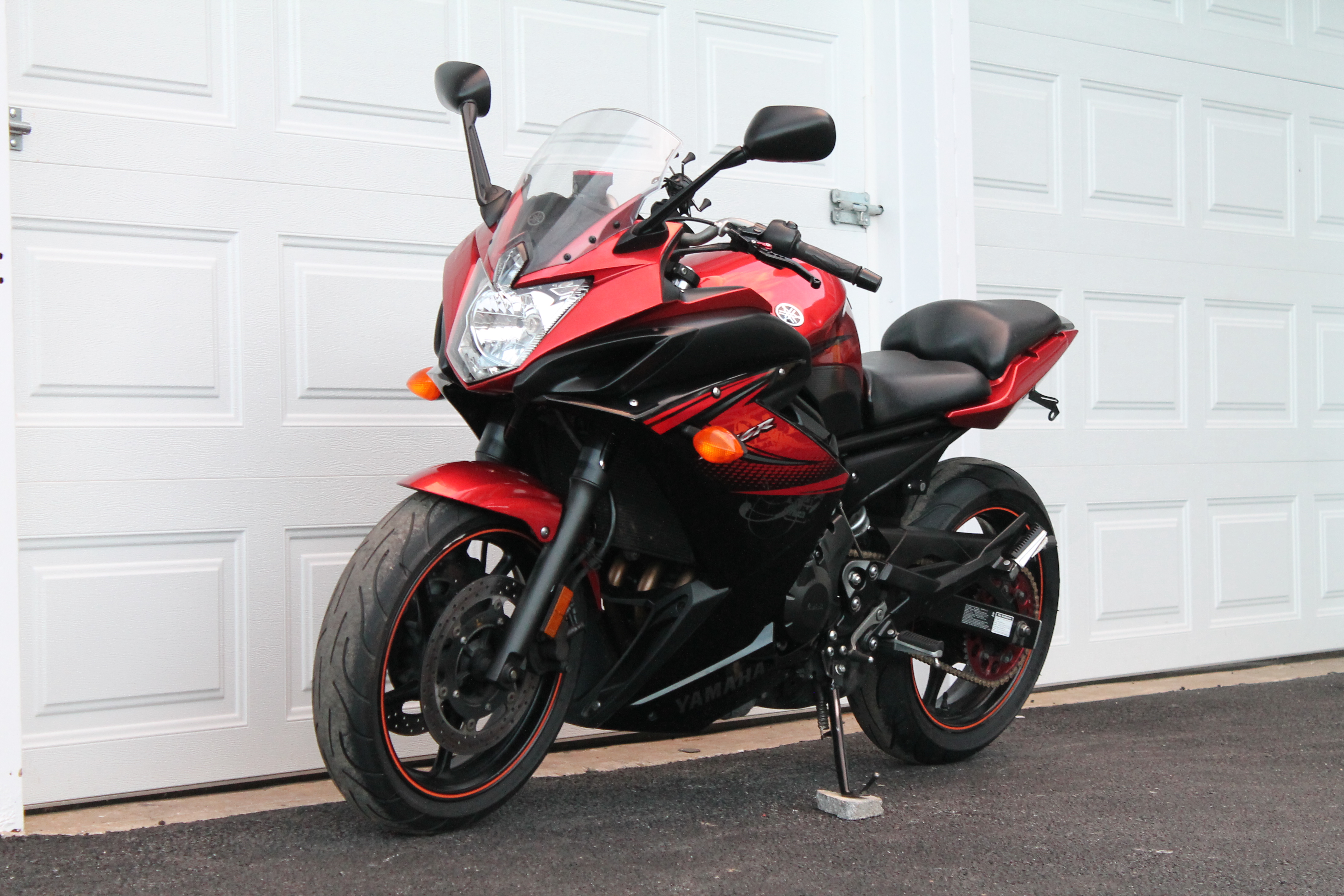 2011 Yamaha FZ6R blackmarketbikez