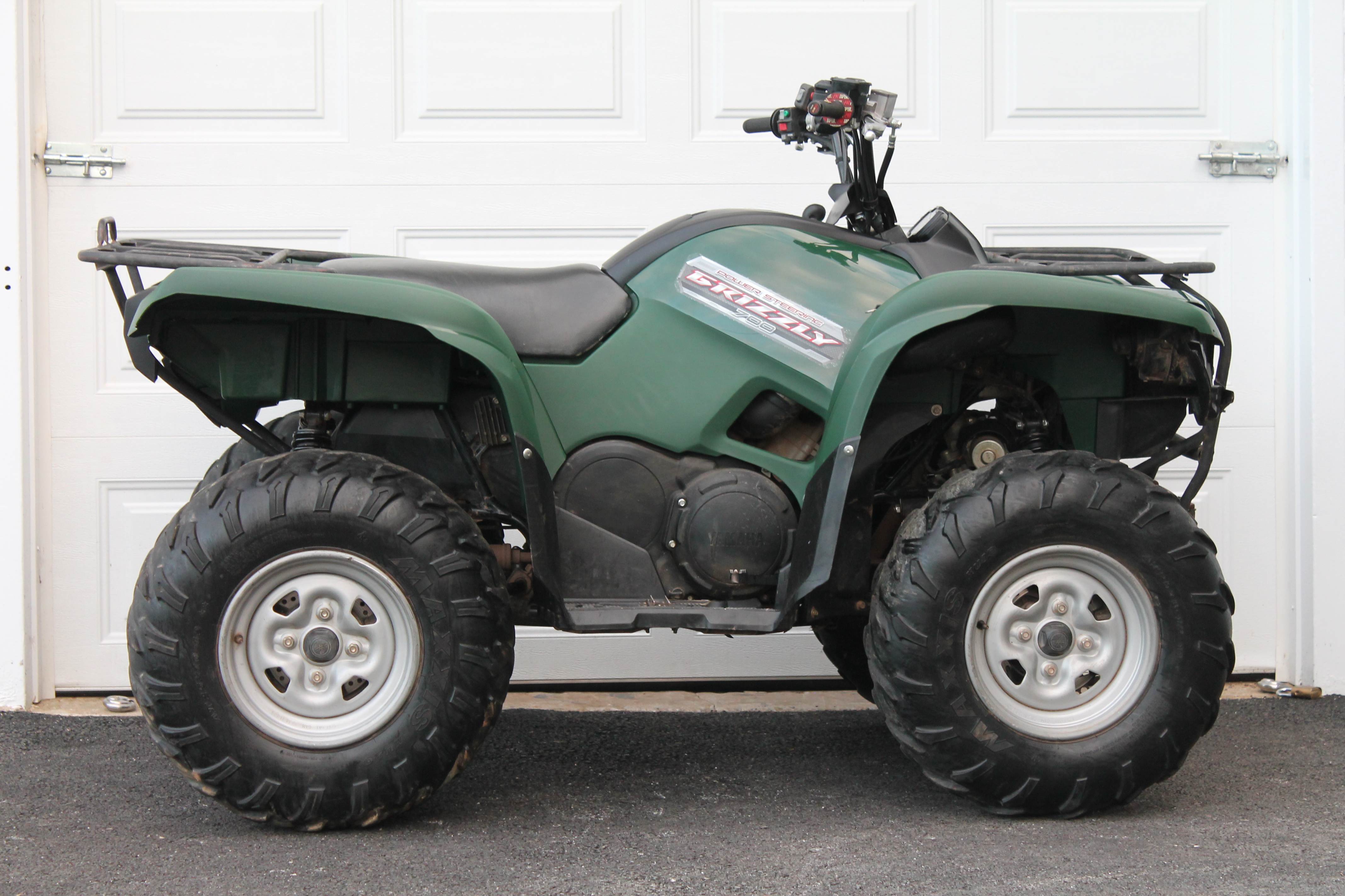 2012 Yamaha Grizzly 700 EPS blackmarketbikez