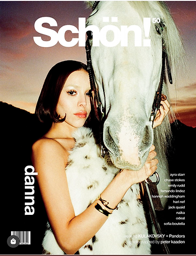 Argénto Schon Magazine - Four Legs On Set