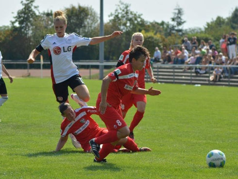 Cabisbaixas, meninas encaram FC Saarbrücken pela Copa da Alemanha