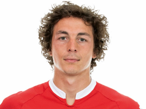 Bayer Leverkusen anuncia Julian Baumgartlinger