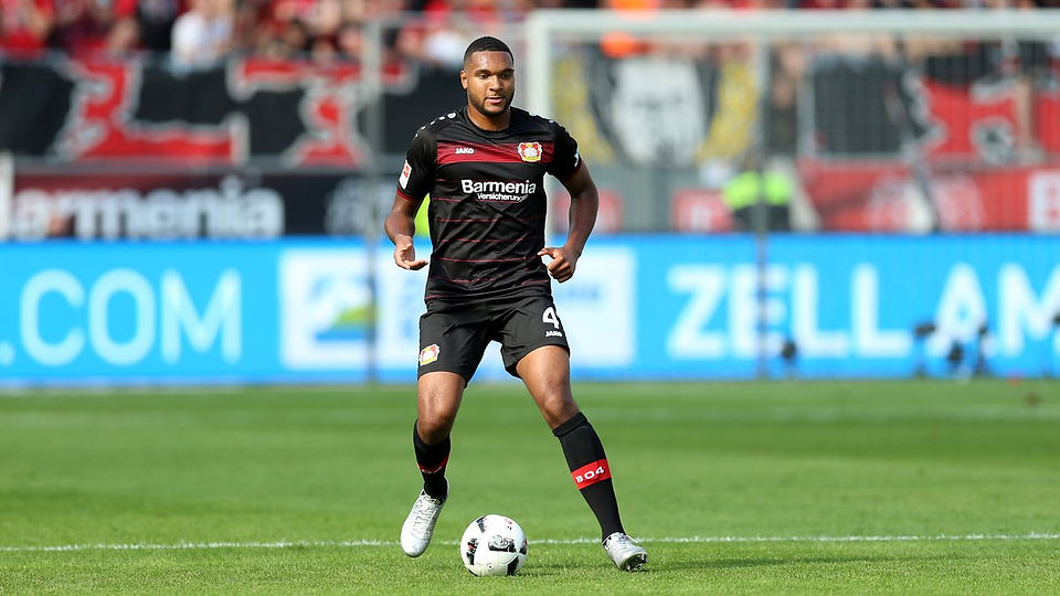 Jonathan Tah em ação