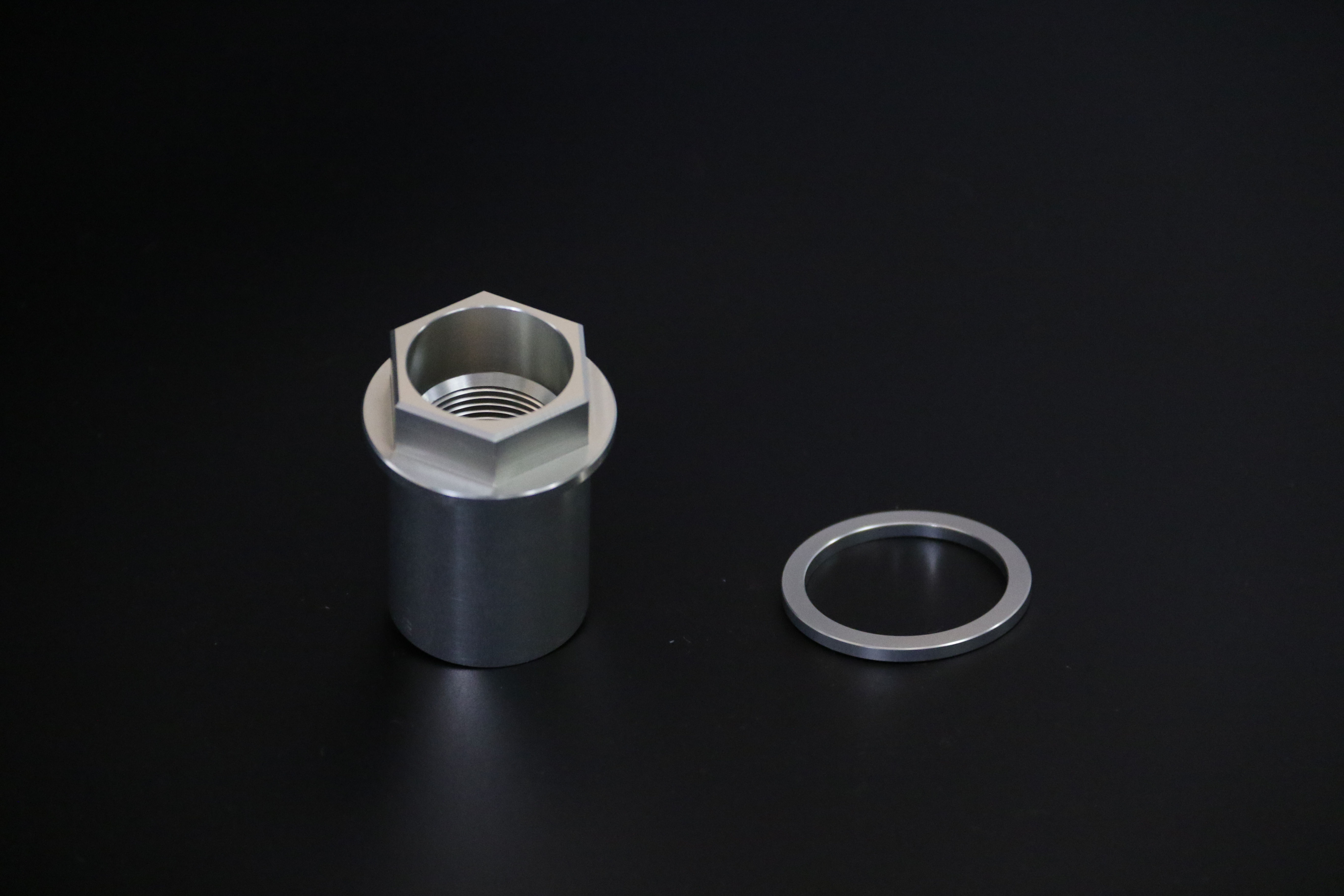 ZRX1100／1200　オーリンズ正立フロントフォーク対応　フロントアクスルナット　【シルバー】