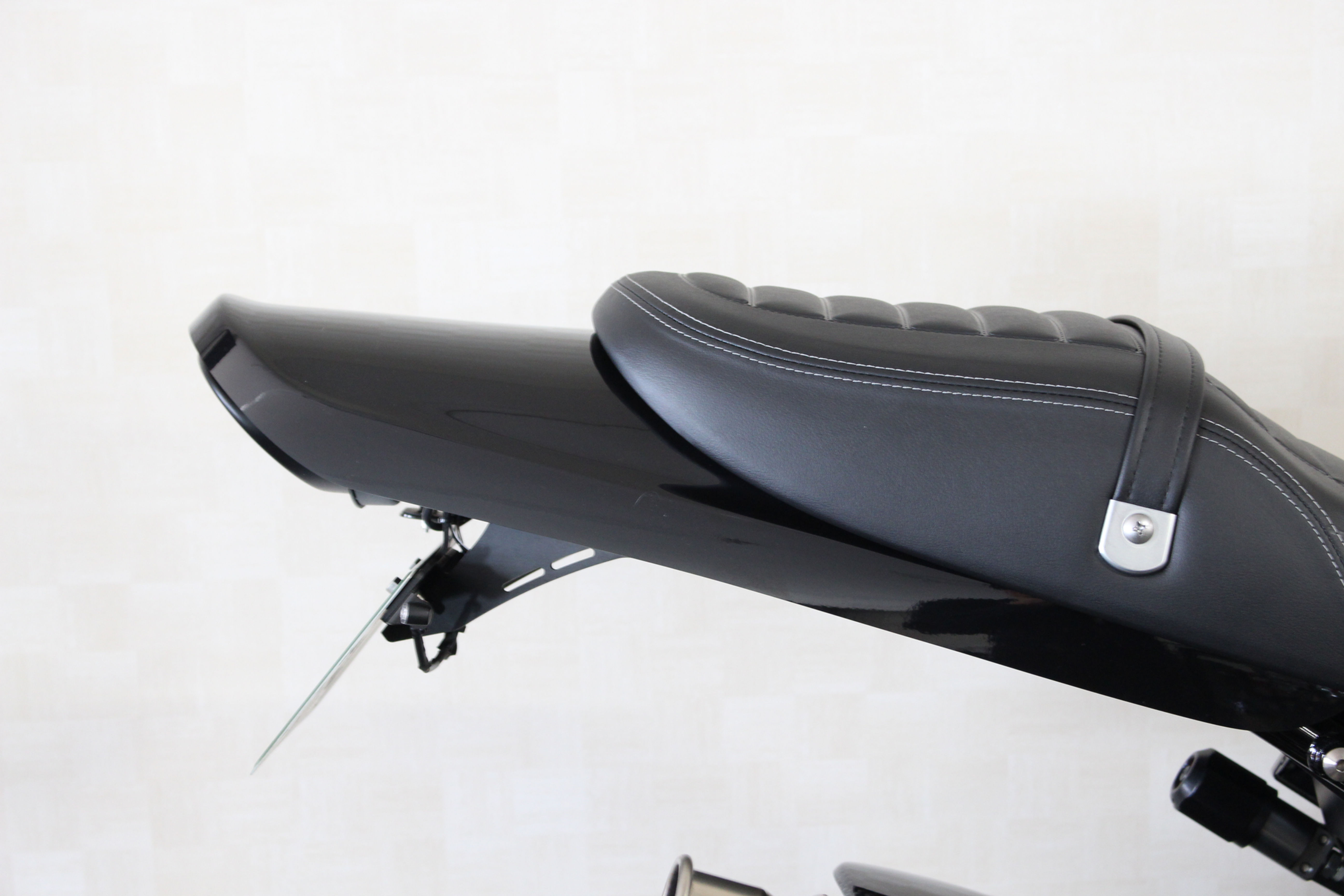 Z900RSロングテールカウル　Type-2　ペイントベース