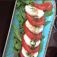 CAPRESE SALAD
