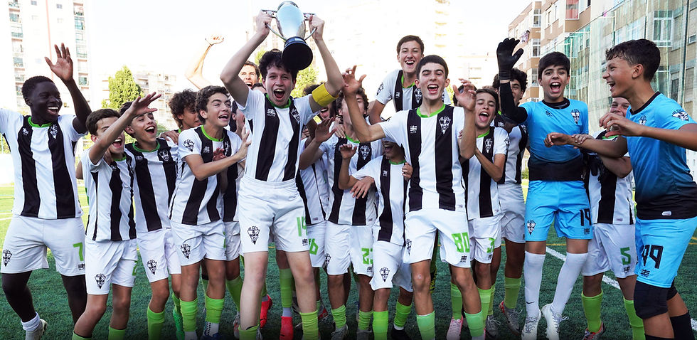 CAMPEOES-2010 c1 2ª divisão 2023-20.jpg