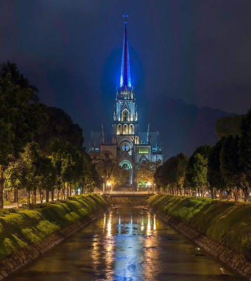 Petrópolis_Cathedral,_Saint_Peter_of_Alcantara_Church,_place_of_Emperor_Pedro_II,_Brazil.j