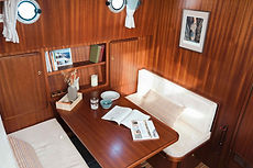 Escondida Croisières-Dinette 3.jpg