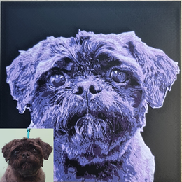 3D-geprint hondenportret in paarse tinten van een kleine hond.