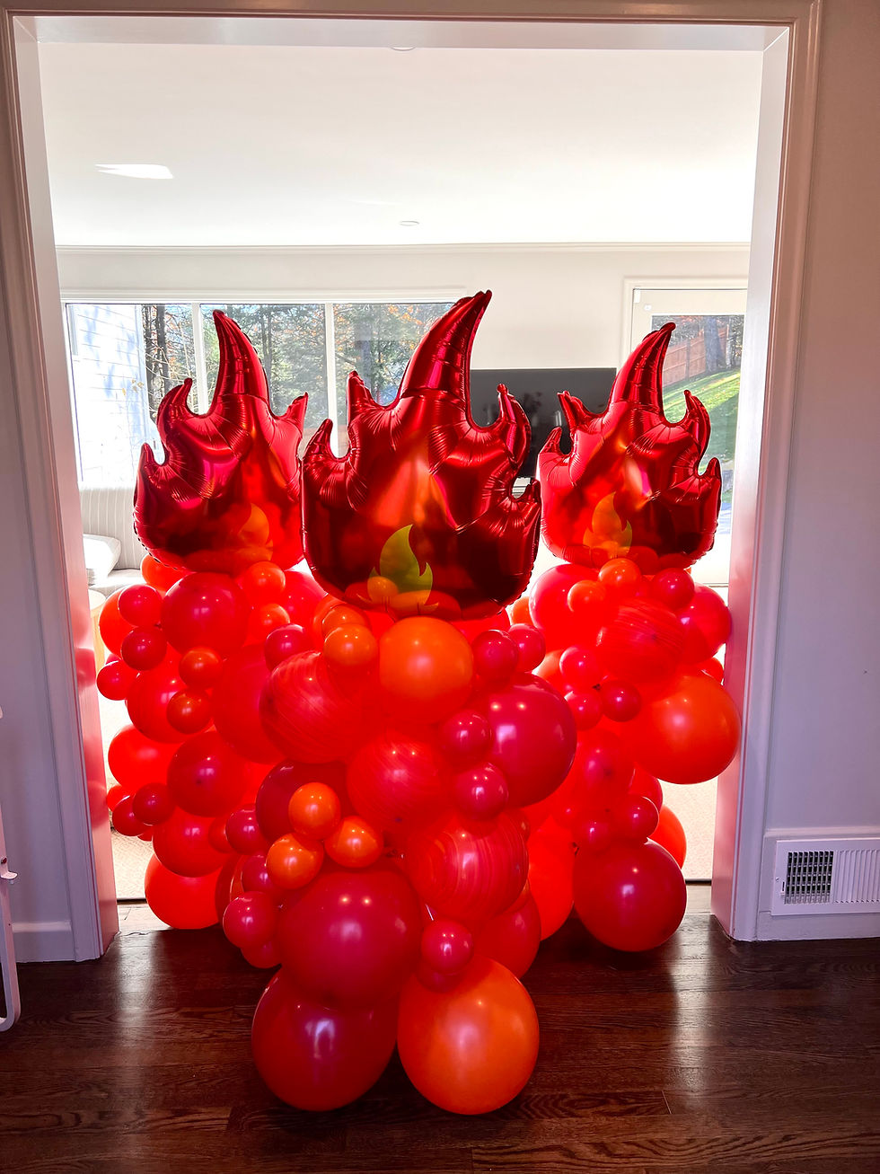 Thumbnail: Balloon Columns